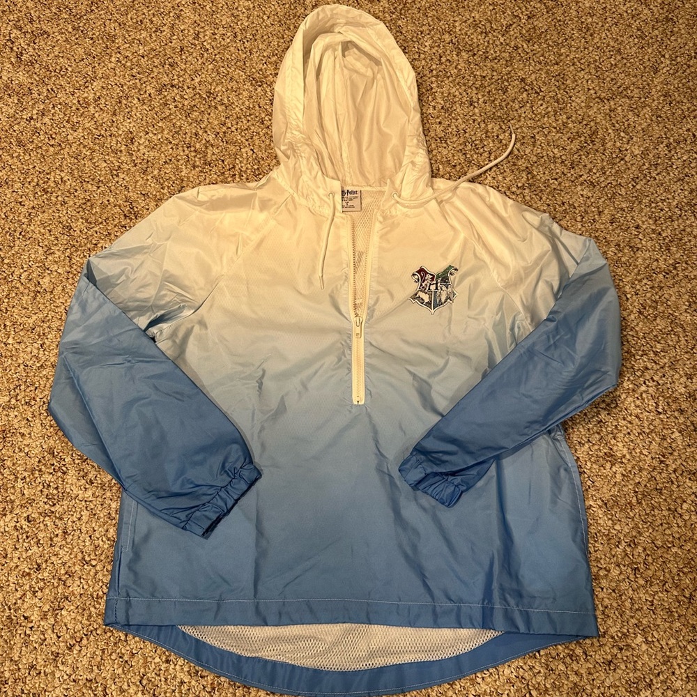 Harry Potter BNWT Size Small
Quarter Zip Light Weight Jacket with Hood
